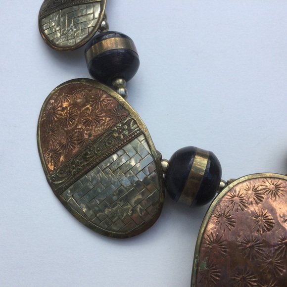 Vintage Mixed Metal Statement Necklace & Earrings - Picture 4 of 7